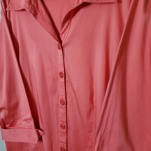 Dressbarn | 18 | 20 | Vibrant Button Up Blouse - Picture 4 of 10